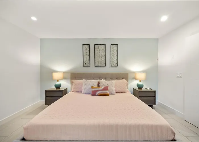 Ferienhaus Stunning Views Uptown With Hot Tub Gym And Fire Pit