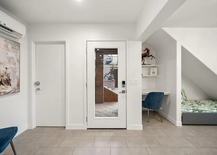 Ferienhaus Stunning Views Uptown With Hot Tub Gym And Fire Pit *