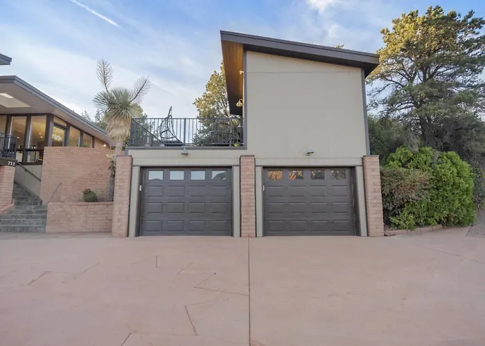 Ferienhaus Stunning Views Uptown With Hot Tub Gym And Fire Pit