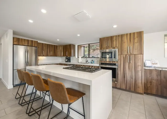 Ferienhaus Stunning Views Uptown With Hot Tub Gym And Fire Pit *