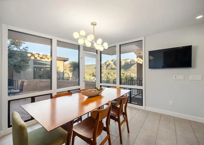 Stunning Views Uptown With Hot Tub Gym And Fire Pit * Sedona