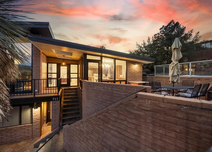 Stunning Views Uptown With Hot Tub Gym And Fire Pit Ferienhaus