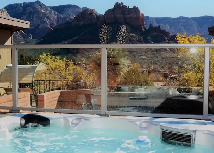 Stunning Views Uptown With Hot Tub Gym And Fire Pit